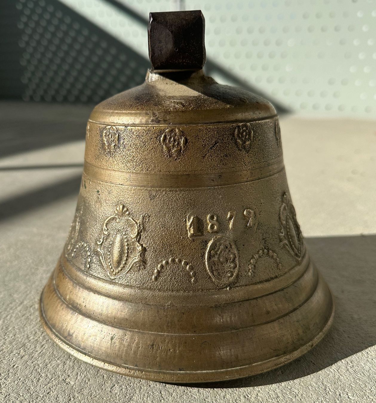 Antike Glocke 1879 (Gebraucht) in Lützelflüh-Goldb für CHF 120 – mit ...