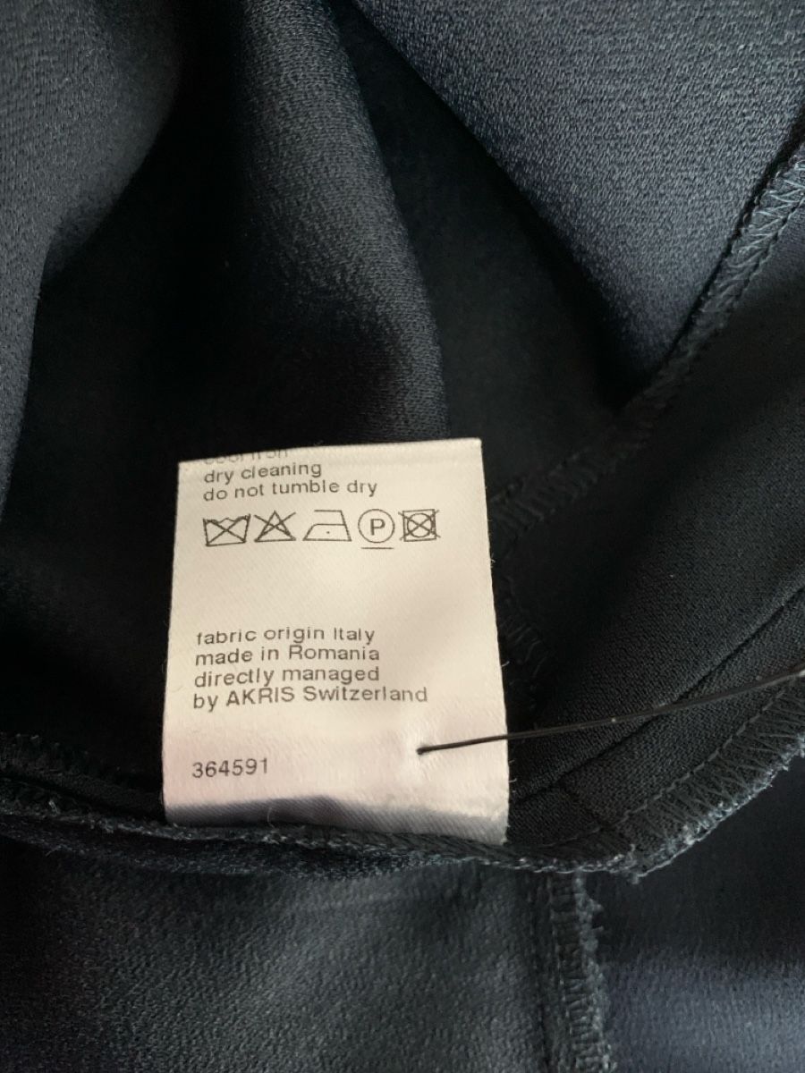 Akris Camicette: Akris punto: Elegantes dunkelblaues Top, 36 – Usato da Luzern venduto da designluzern 6