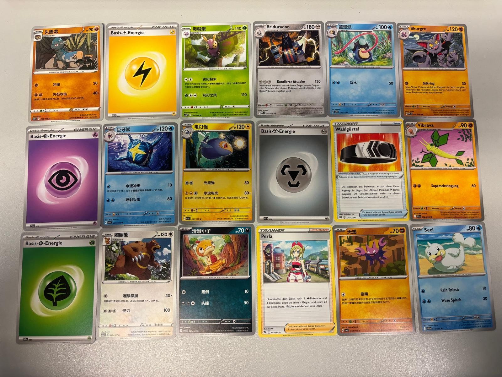Pokémon Carte collezionabili: 90 Pokémon Sammelkarten mit Box – Usato da Kriens venduto da DavidRohrer 2