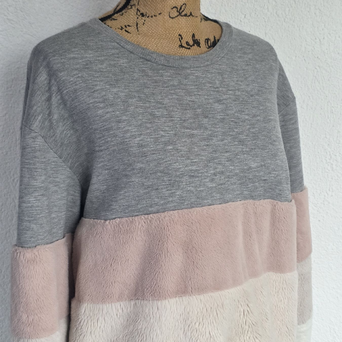 Maglioni & Felpe: Damen Pullover, Gr. 40, Grau/Rosa, Top Zustand! – Usato da Rheinsulz venduto da Gilea 1