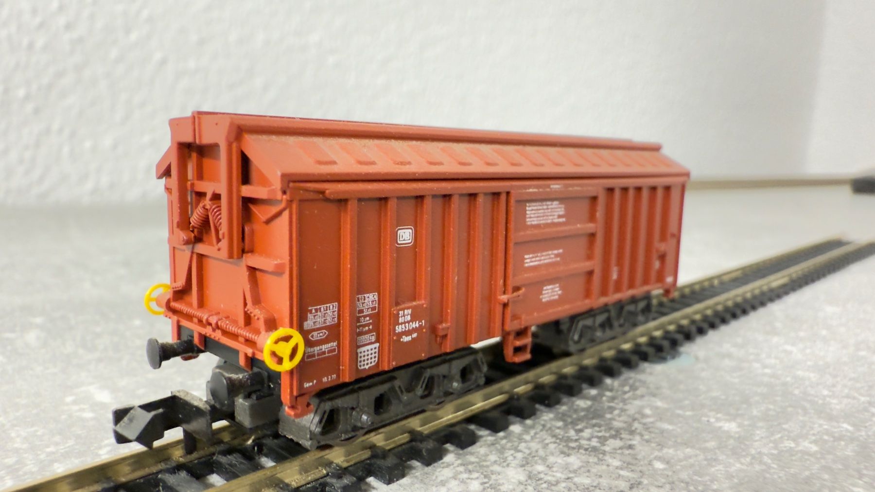 Fleischmann Modellini di ferrovie: Fleischmann Güterwagen Spur N in OVP – Usato da Schlieren venduto da rat_lq6b 4