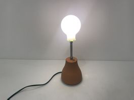 Stylische Design Tischleuchte von Piero Gaeta für Segno