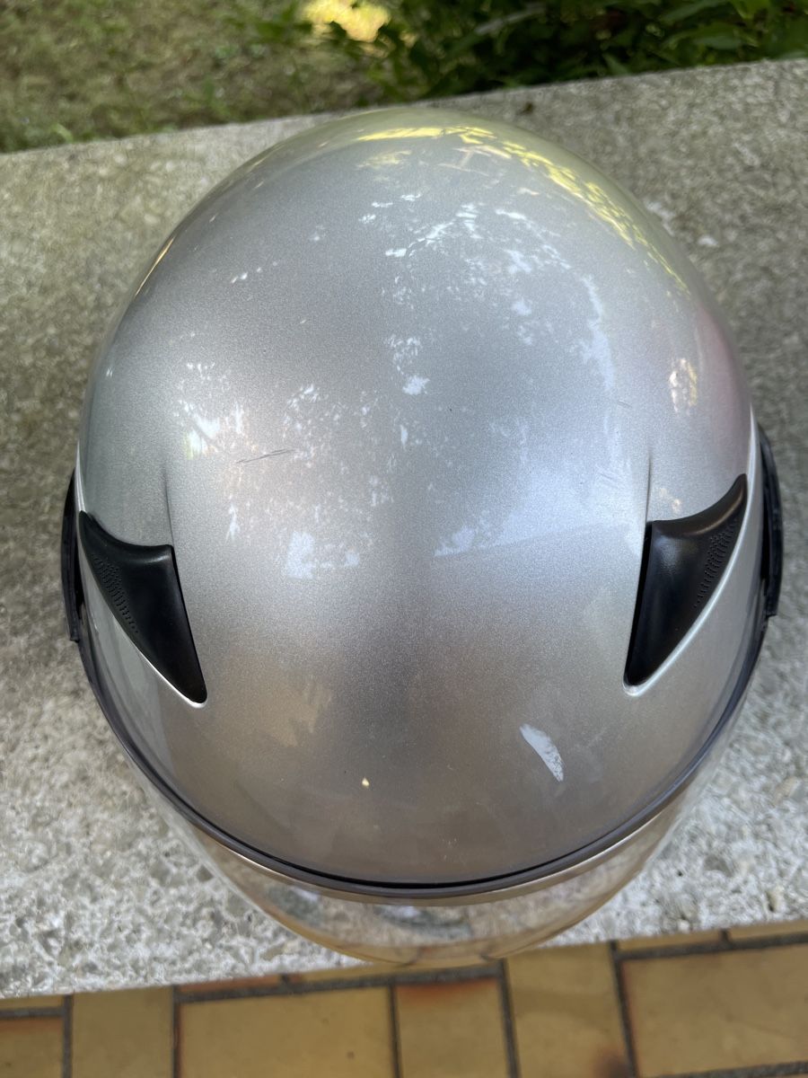 Caschi & visiere: Motorradhelm silber Grösse L fast nie gebraucht. – Usato da Ebikon venduto da benny15061 2