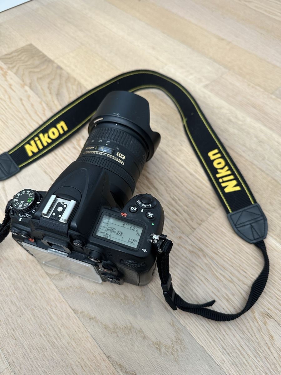Nikon Fotocamera: Spiegelreflexkamera Nikon D 7000 inkl. Objektiv – Usato da Tägerwilen venduto da Golf1 1