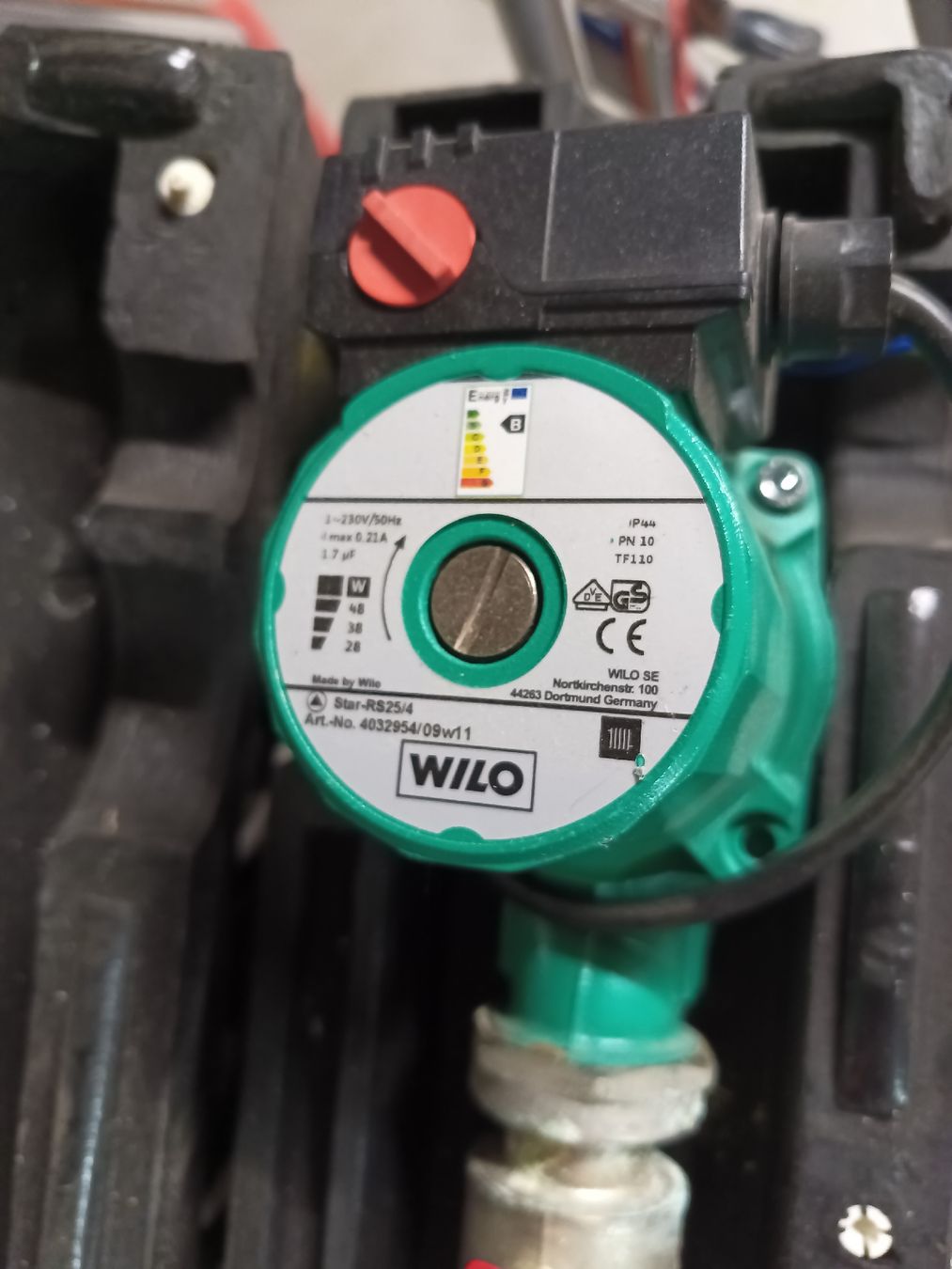 Wilo Riscaldamento: Boiler, Speicher lade Pumpe oder solar. inklusive Isolation. – Usato da Schönenbuch venduto da Mobbi72 1