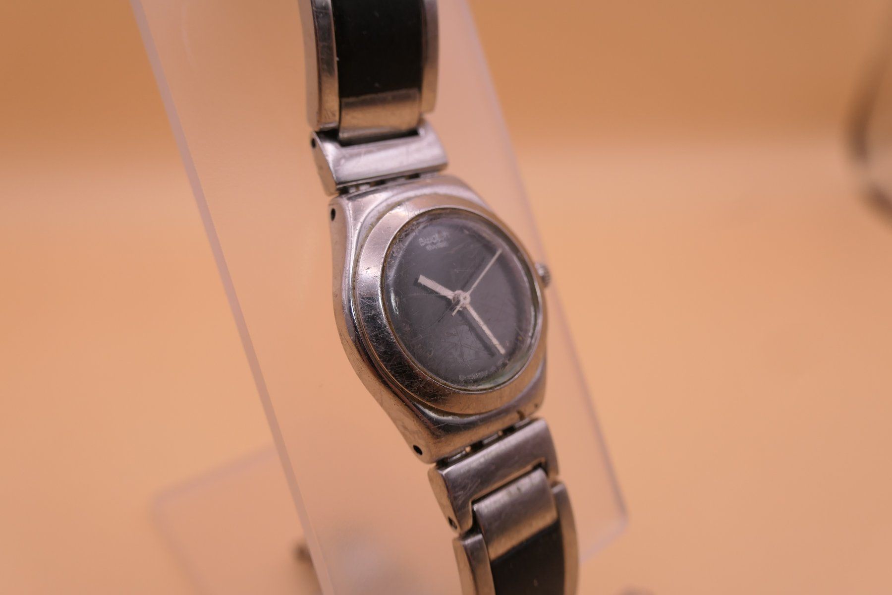 Swatch Uhren: Swatch Irony Damen, neue Batterie – Gebraucht aus Thun von CHRONOTIKA 2