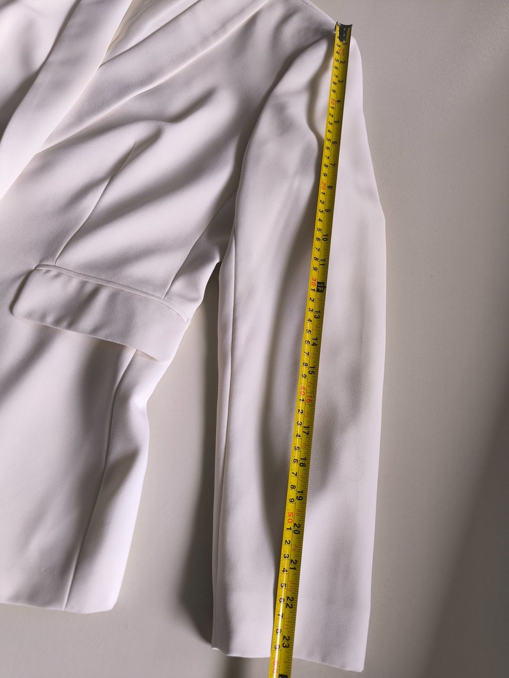 Jacken: Marks and Spencer Off-White Blazer, einmal getragen, EU40 – Gebraucht aus Wallisellen von C_DM 4