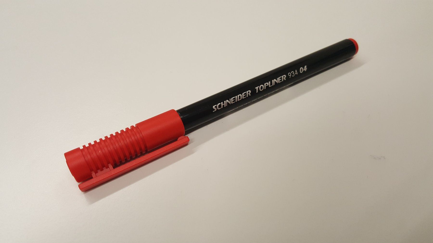 Schneider Penna & Evidenziatori: Feinschreiber Schneider Topliner 934 rot 0.4mm – Nuovo (secondo la descrizione) da Luzern venduto da orl_fdy8