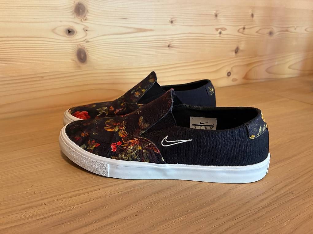Scarpe da uomo: Nike Schuhe 41 – Usato da Alpnachstad venduto da sin_v7ms
