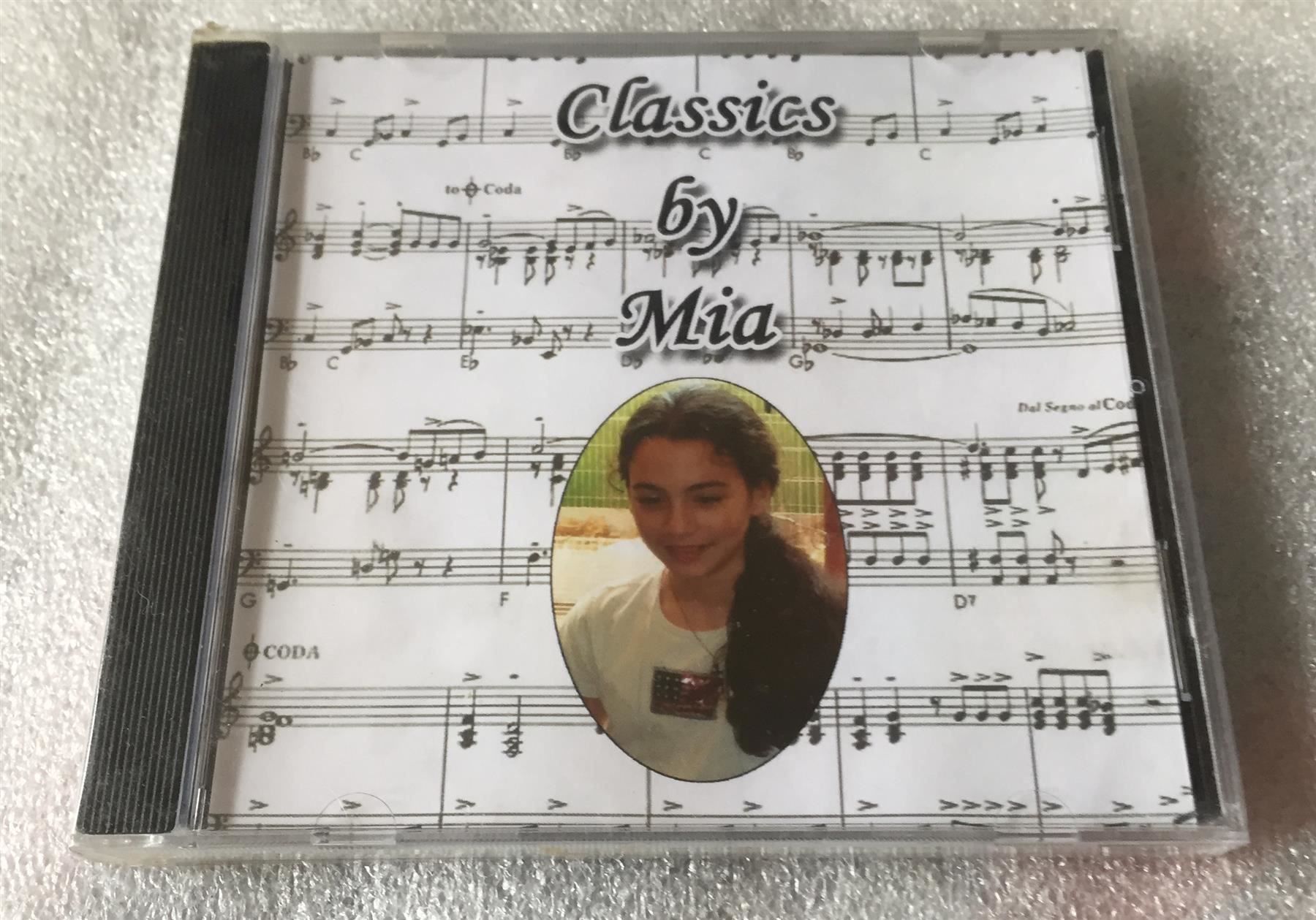 CDs: Classics by MIA - Rare Private Promo CD - Brand New Sealed – Neuf avec emballage d'origine à Genève par Cockattoo