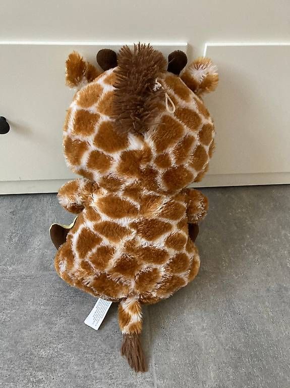 Jouets: MIttelgrosse süsse Giraffe – D'occasion à Hettlingen par rselchi 1
