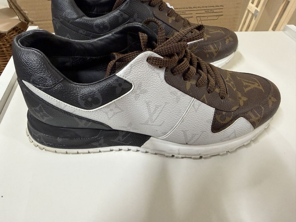 Louis Vuitton Chaussures hommes: Louis Vuitton Sneaker Leather Brown Black – D'occasion à Mörschwil par Blastoise 3