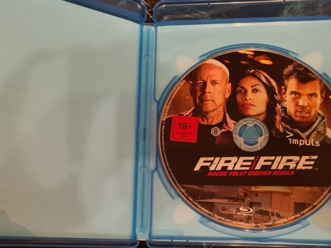 Tutti i DVDs: Fire Fire UNCUT! – Nuovo (secondo la descrizione) da Oberkirch LU venduto da ThE_CoLLecTor666 2