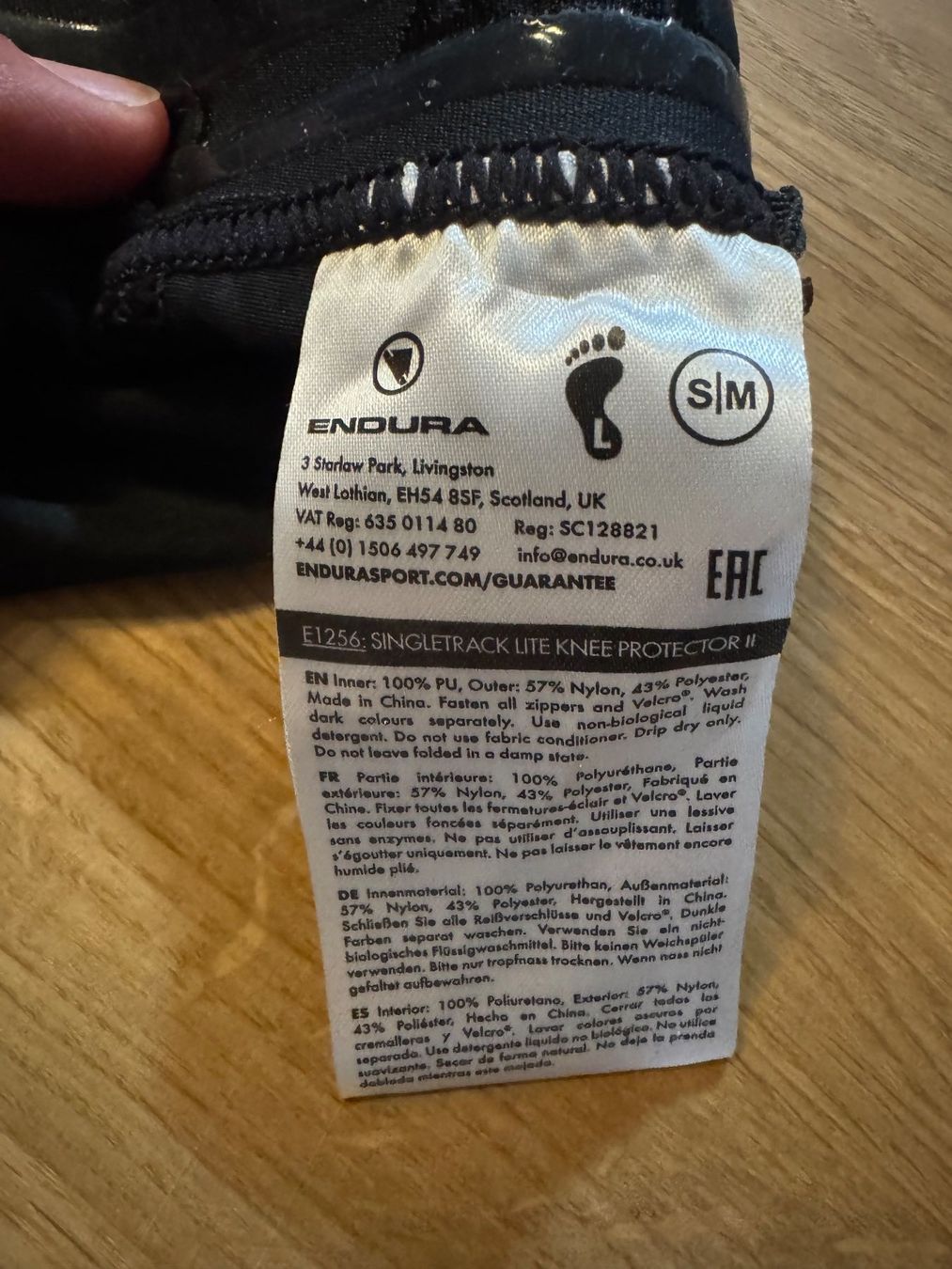 Endura Protezioni & Imbottiture: SingleTrack Knieprotektoren – Nuovo e nell'imballaggio originale da Lyss venduto da taw1009 1