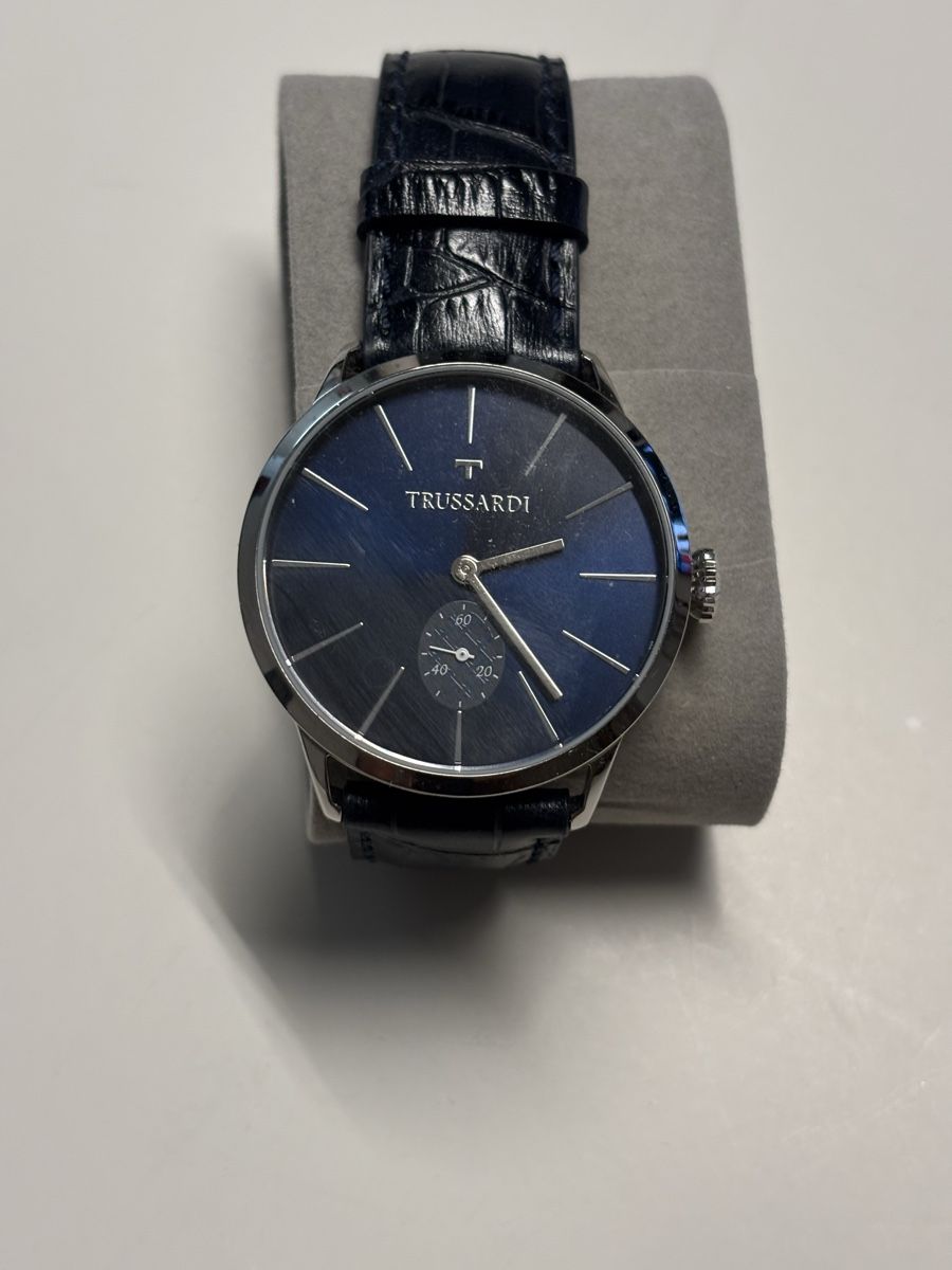 Trussardi Orologi: Vintage Blu Trussardi Vintage – Usato da Trimmis venduto da vit_6cf9