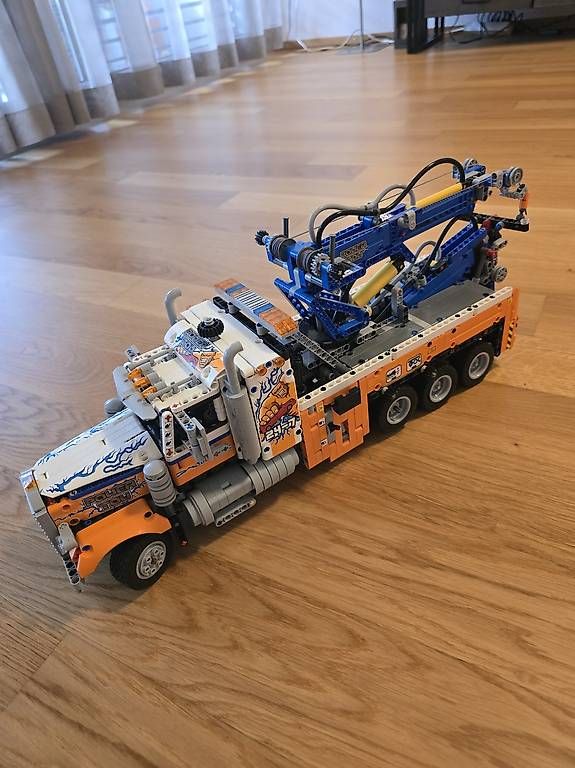 Kit di costruzioni: Lego Technic Heavy Tow Truck 42128 – Usato da Wil SG venduto da Niike1 2
