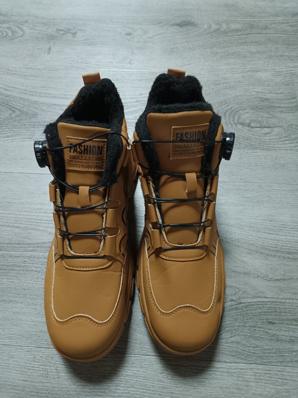 Scarpe da uomo: Neue Herrenschuhe – Nuovo (secondo la descrizione) da Bätterkinden venduto da Elefantenzoo 1