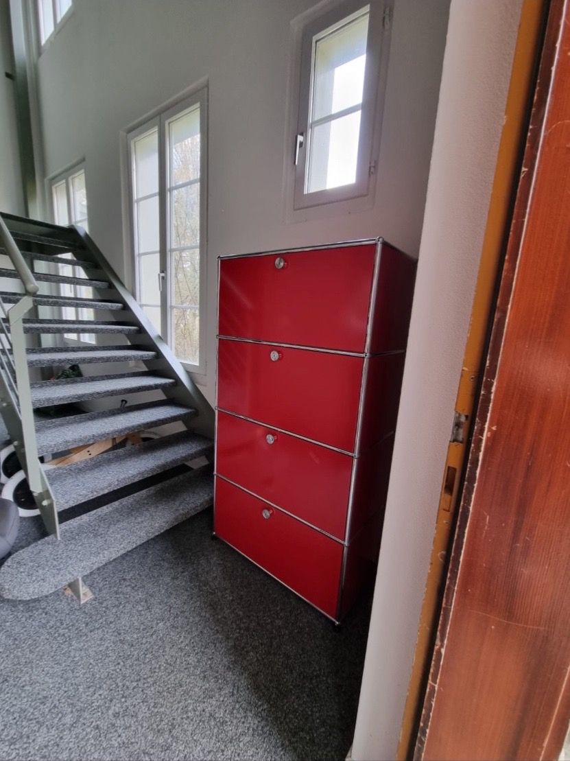 USM Scaffali: USM Regal/Highboard Rot Lieferung Gratis – Usato da Thun venduto da Thuno6