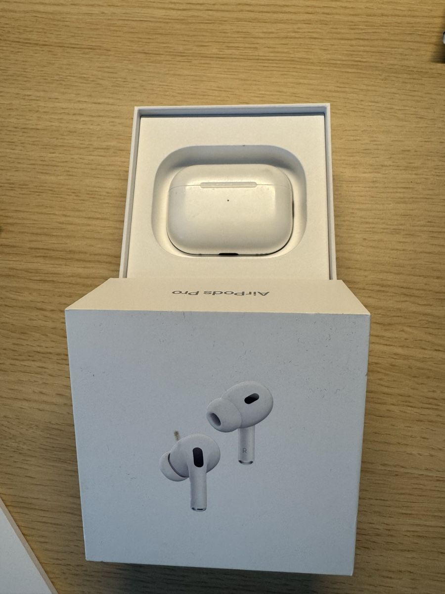Apple Kopfhörer: Airpods Pro 2nd Generation – Defekt aus Wuppenau von Simone-panicp 2