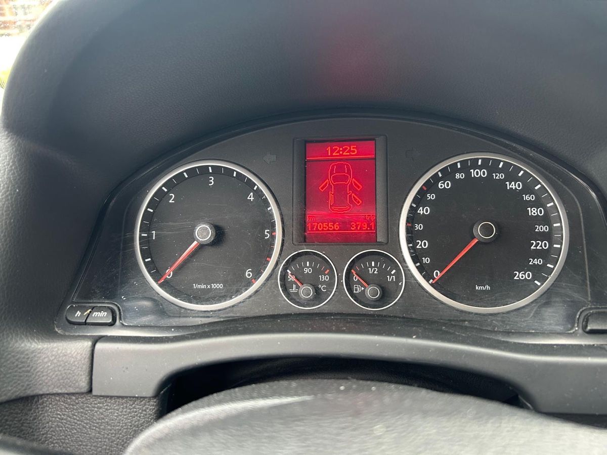 VW Automobili: VW Tiguan 2.0 TDI mit MFK – Usato da Amriswil venduto da iza_6gxz 3