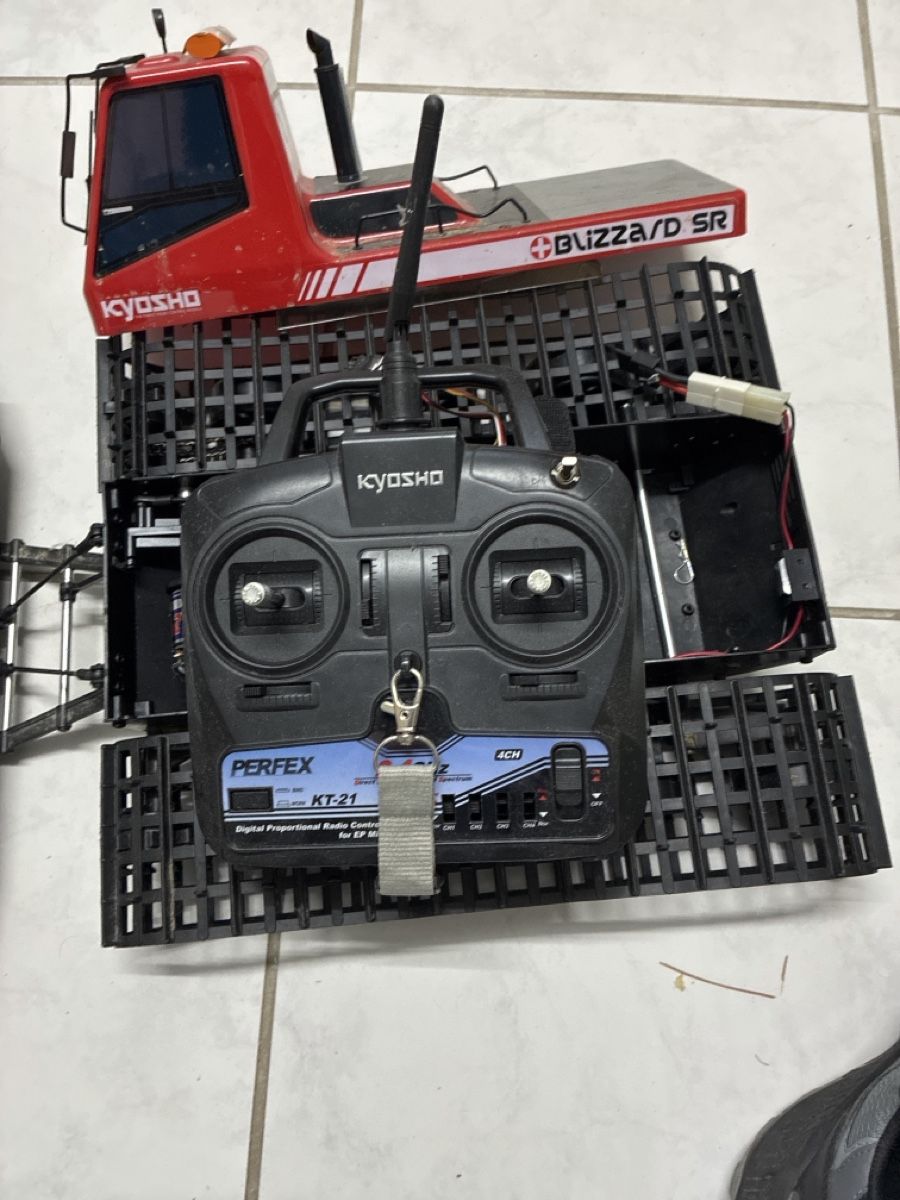 Kyosho RC Modellbau: Kyosho Blizzard SR 2.4Ghz 4CH – Defekt aus Herzogenbuchsee von Vtx18 4