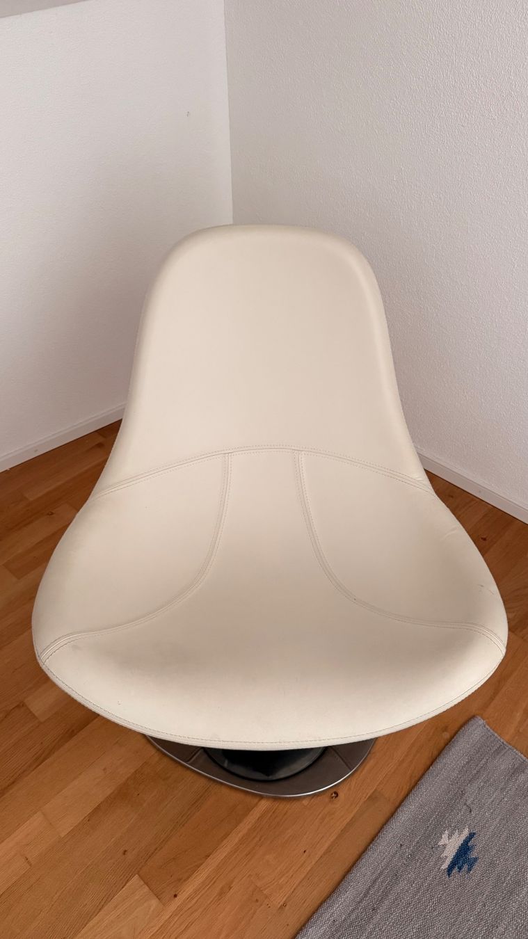 Poltrone: Stylischer Ledersessel mit Drehfunktion – Usato da Hochdorf venduto da Lilporto 1