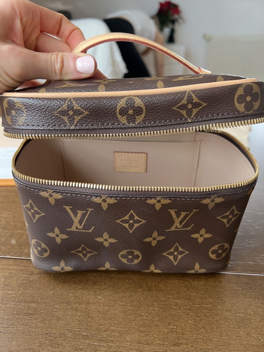 Louis Vuitton Custodie per cosmetici: Louis Vuitton Nice mini Monogram, mit Quittung! – Nuovo (secondo la descrizione) da St. Gallen venduto da sih_2z86 2