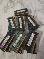 Lot de 35 barrettes RAM DDR3 2 Go SO-DIMM