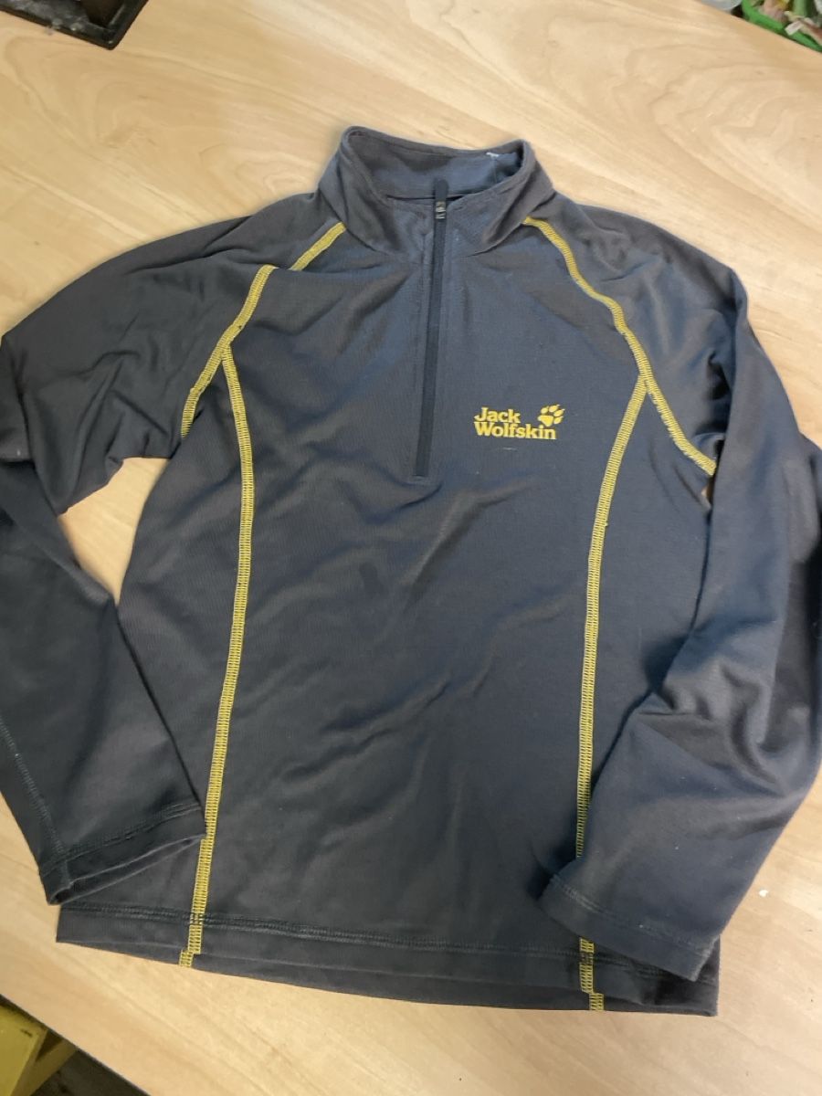 Jack Wolfskin Maglioni & Felpe: Jack Wolfskin Ski Pullover grau Gr.140  – Usato da Obergerlafingen venduto da cabo4