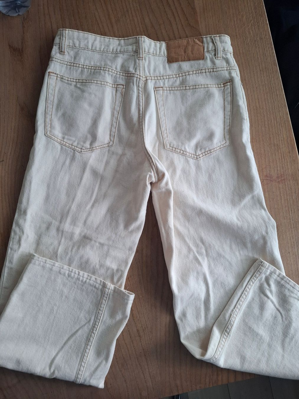 H&M Pantaloni: Jeans DIVIDED H&M light beige Grösse 36 – Usato da Birmensdorf ZH venduto da M4rwin 2