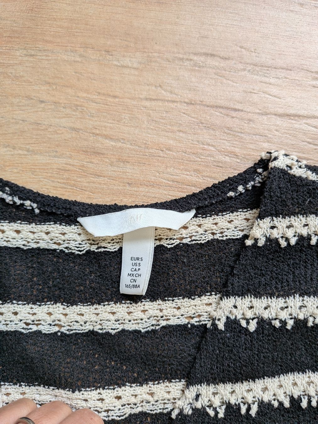H&M Top: H&M Matching Set Häkel Look – Usato da Eschenbach SG venduto da SanFranciscoCalifornia 2