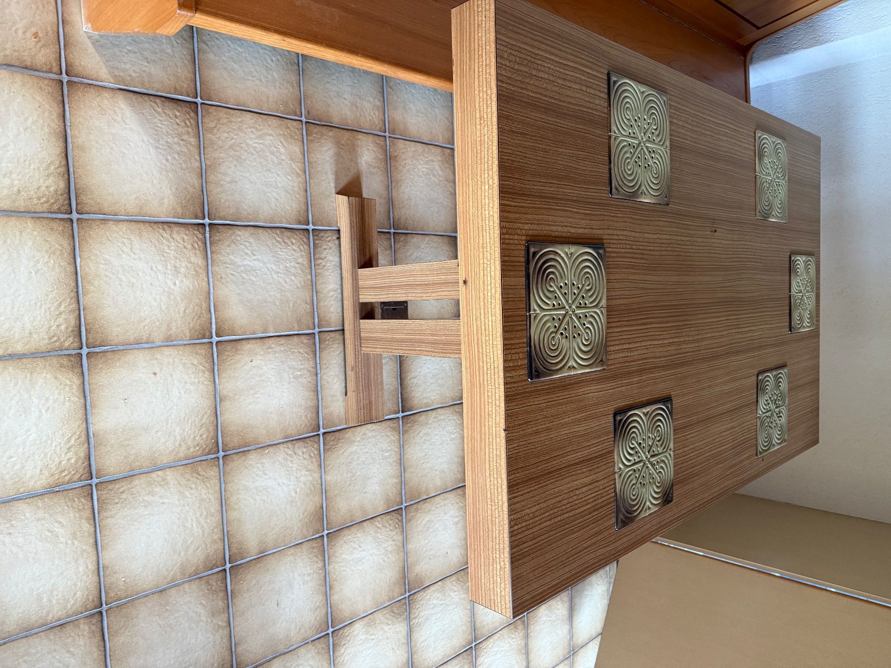 Tables: Esstisch Holz mit Wärmeplatten – D'occasion à Nidau par Opal98 2