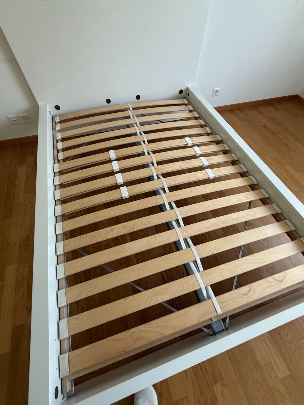 Letti: Bed frame with slatted bed frame 140x200cm - MALM – Usato da Zürich venduto da mei_wvq7 2