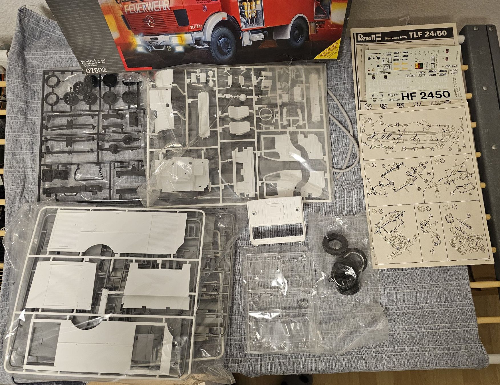 Revell Modellini d'auto: TLF 24/50   auf MB 1625 – Nuovo (secondo la descrizione) da Rotkreuz venduto da kse_kn7b 2