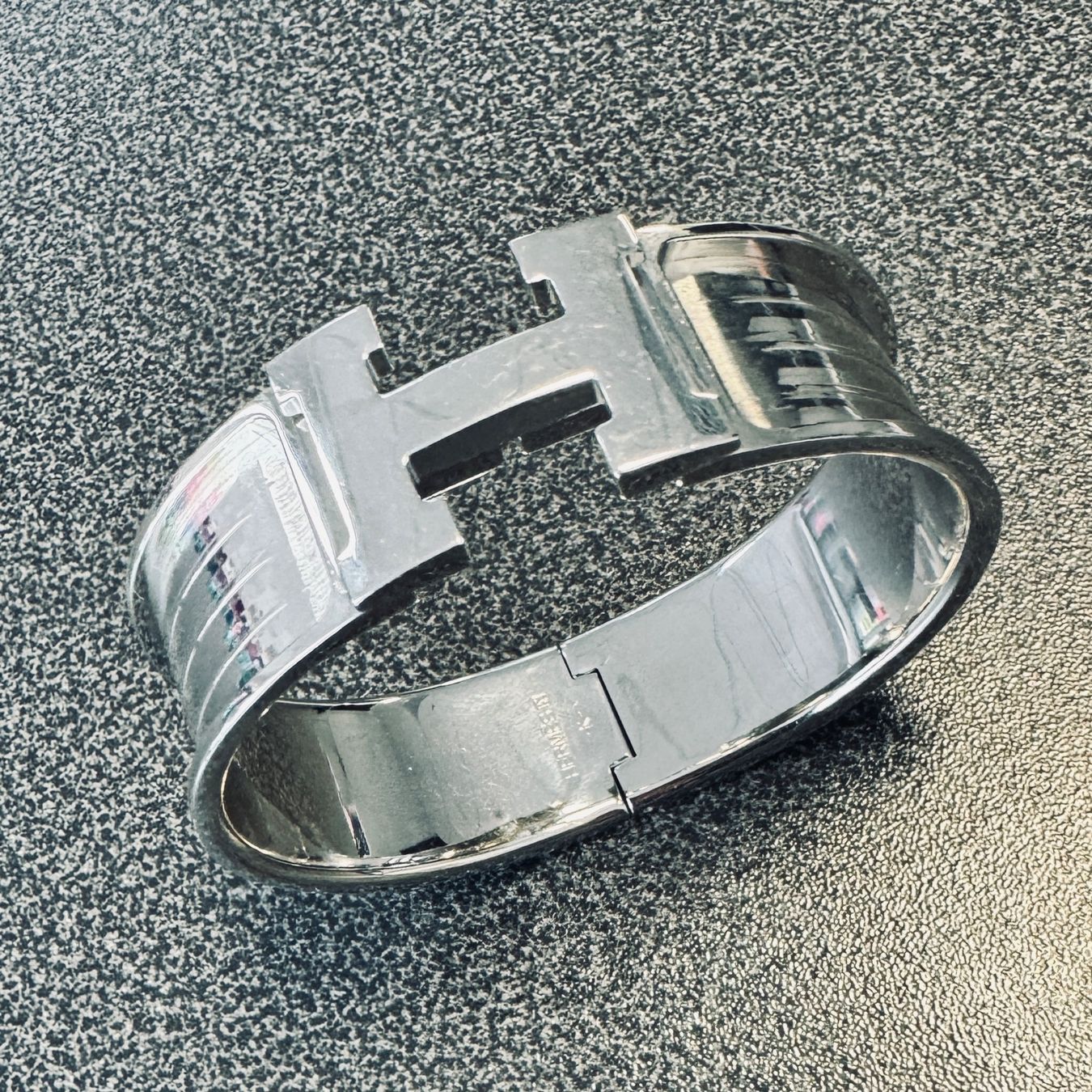 Bracciali & Braccialetti: Clic Clac H-Armband von Hermes – Nuovo (secondo la descrizione) da Bern venduto da MyPlaceFashion 1