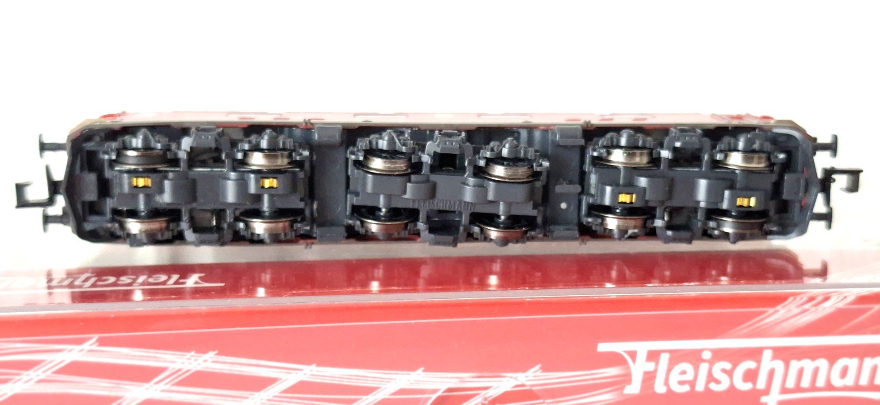 Fleischmann Modellini di ferrovie: Fleischmann Re 6/6 SBB DCC mit Sound 734192 – Usato da Biberist venduto da Ntrains 3