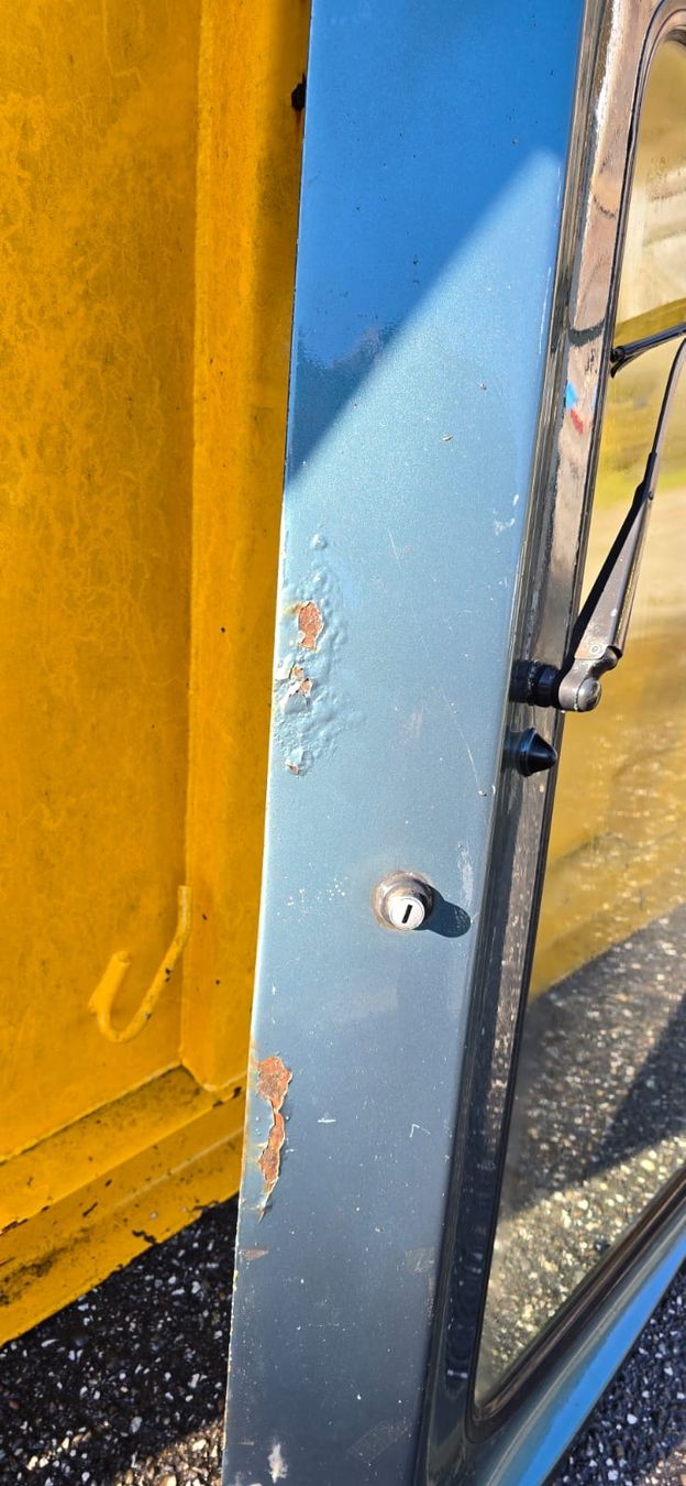 VW Tutti pezzi di ricambio auto: Heckklappe / Kofferraumdeckel Golf 1 – Difettoso da Liesberg venduto da SteinerA90 1