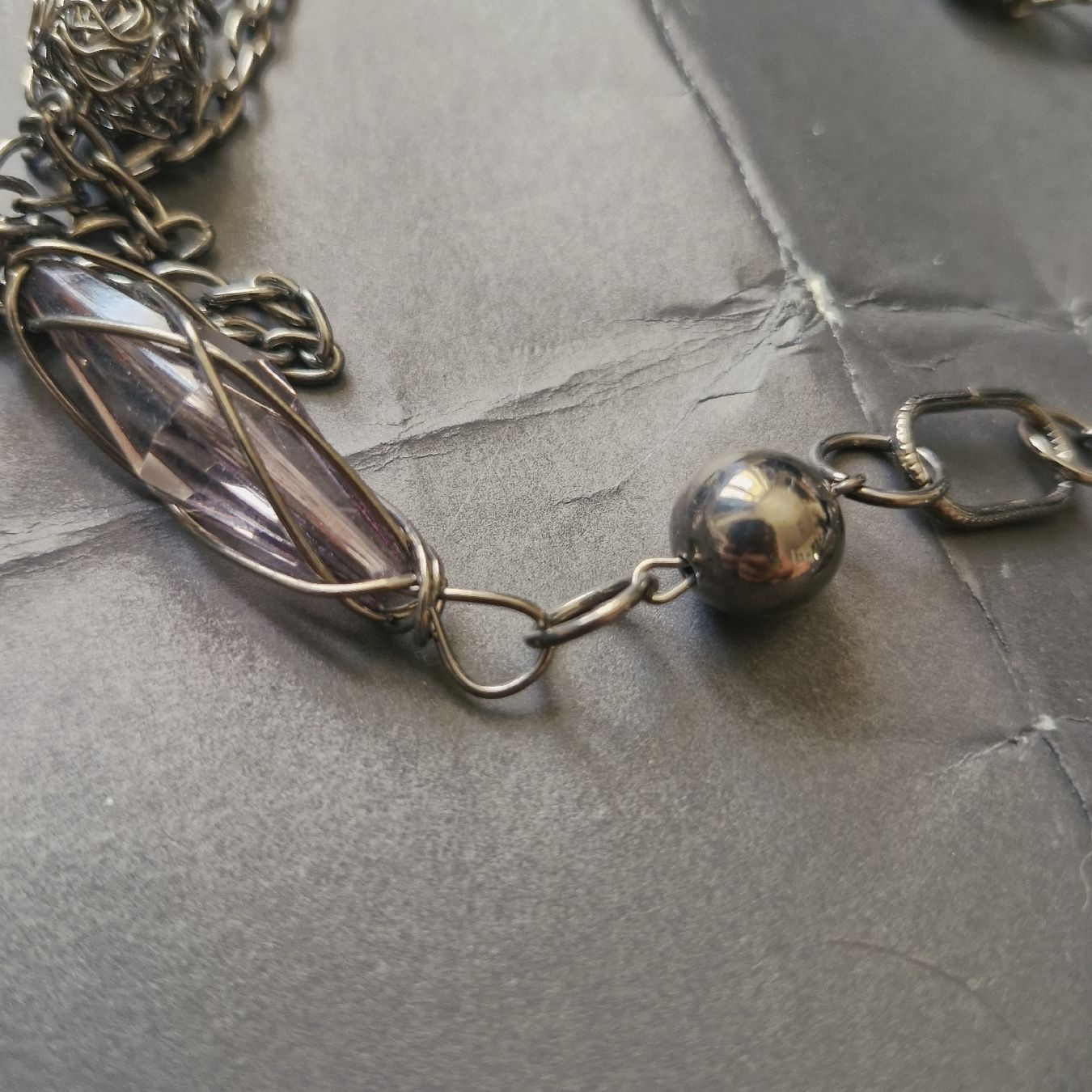 Ketten: Collier noir et bronze – Gebraucht aus Neuchâtel von yas_zdb7 2