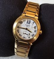 TISSOT Swiss Made Damenuhr 26mm