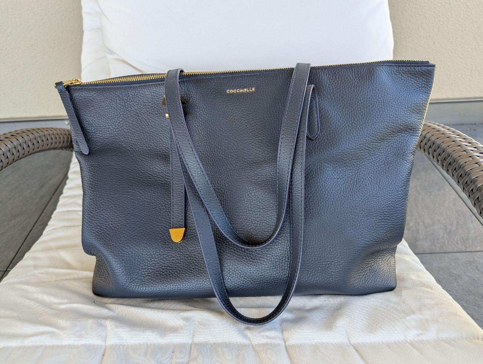 Coccinelle Taschen für Damen: COCCINELLE Tasche Leder – Gebraucht aus Seengen von sam_x5tk