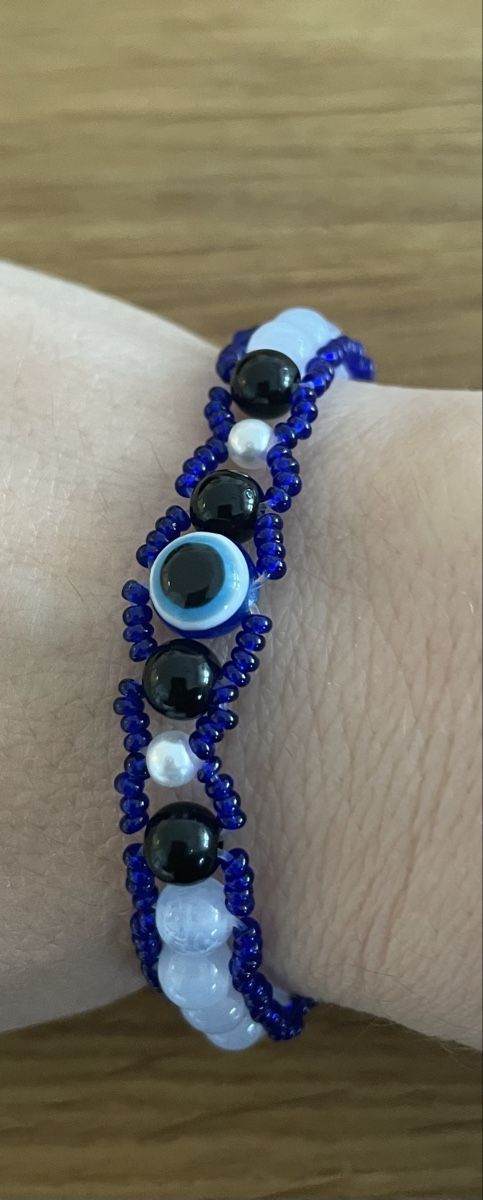 Bracciali & Braccialetti: Handgemachtes Armband, blau/schwarz – Usato da Dietikon venduto da Apel