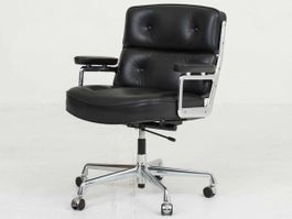 Vitra Lobby Chair ES 104 von Charles & Ray Eames