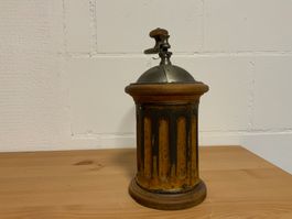 Alte Kaffeemühle, Handmühle, dekorativ & funktionstüchtig