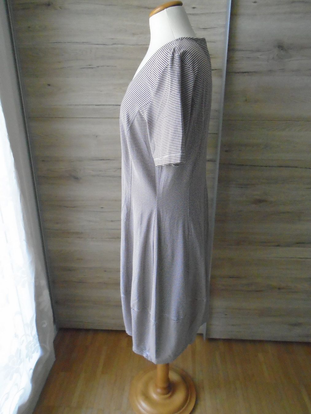 Vestiti: Con Stant Ballon-Kleid Gr. 40/42. – Usato da Basel venduto da Fiona-Lea 2