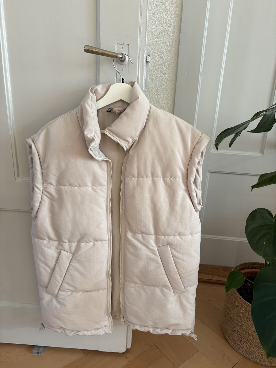 H&M Gilet & Giacche senza maniche: OVERSIZED GILET – Usato da Bern venduto da julian.k97