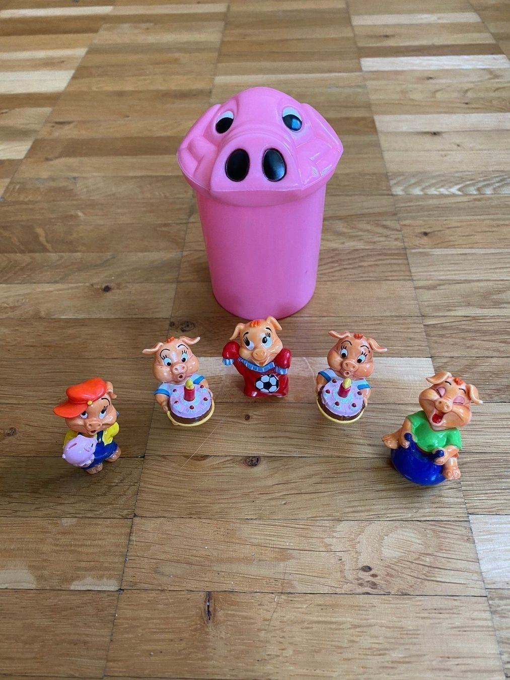 Giocattoli: 5 Schweine Spielfiguren im Becher – Usato da Kastanienbaum venduto da Muenchnerkindl1