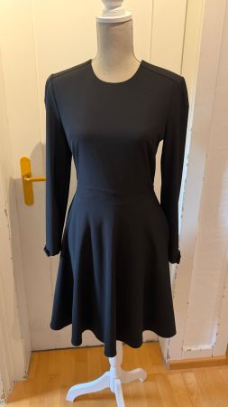 Wunderschönes Kleid von Boutique Moschino