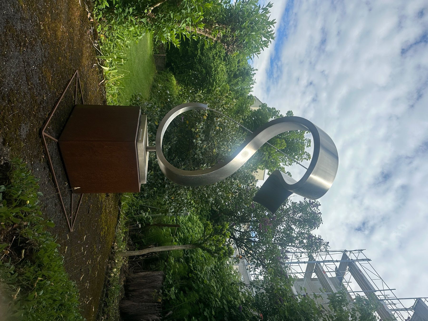 Sculture & Statue: Sonnenuhr – Usato da Dietikon venduto da boot32 2