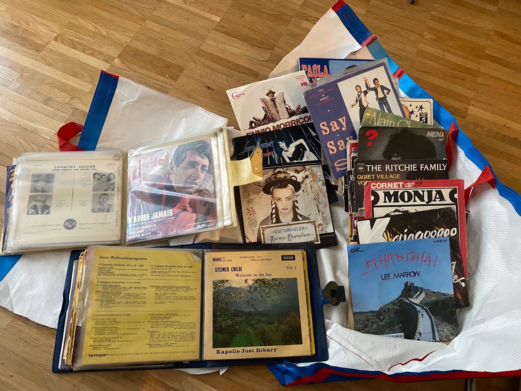 Dischi in vinile: Single 7 Vinyl - über 120 Stück – Usato da Rotkreuz venduto da mia_dc2r 3