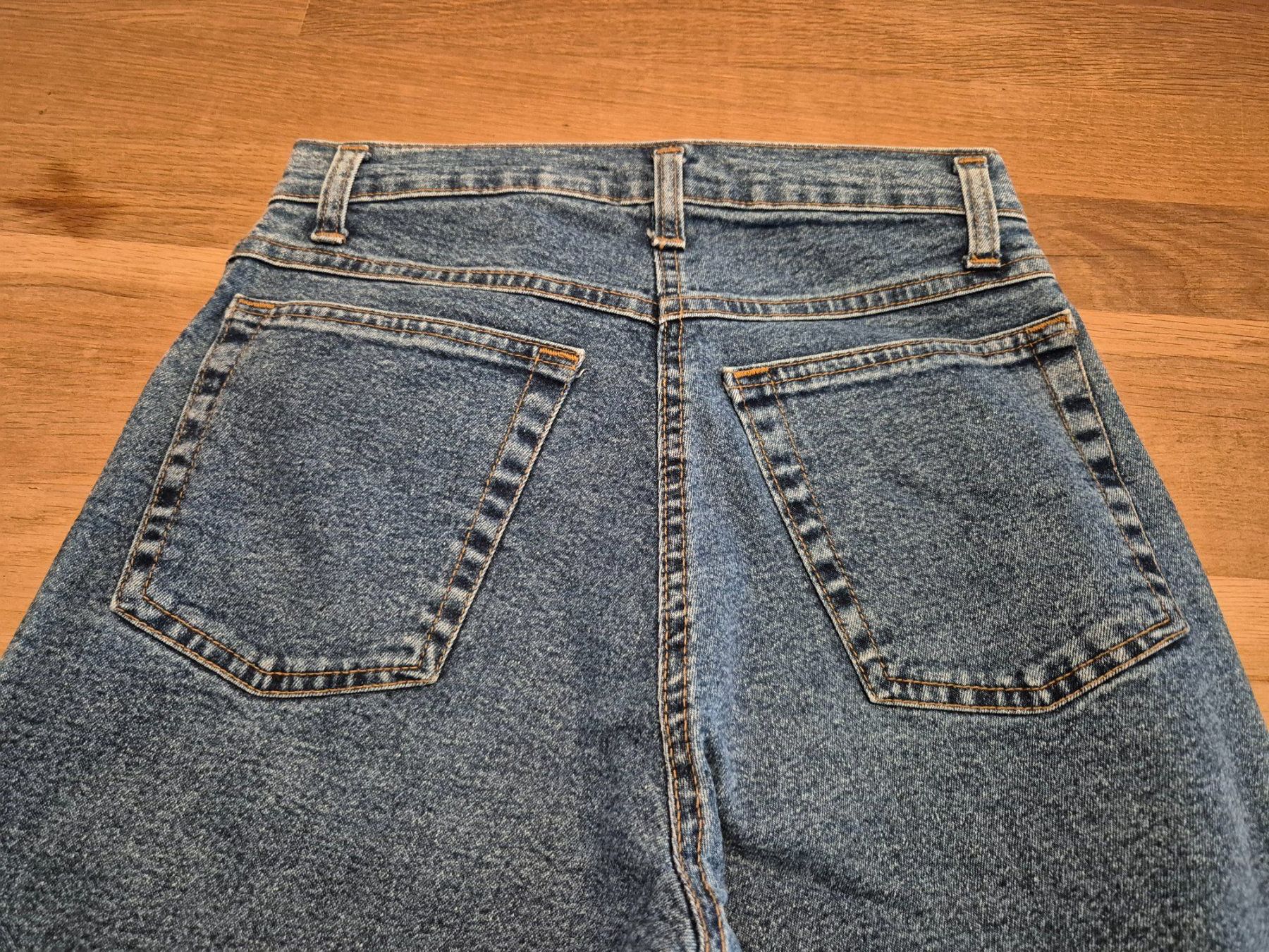 Jeans: Jeanshose Gr. 34, 97% Baumwolle – Neu (gemäss Beschreibung) aus Urtenen-Schönbühl von Lari1 2